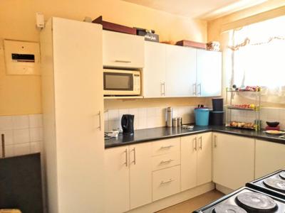 Apartment / Flat For Rent in Lombardy East, Johannesburg