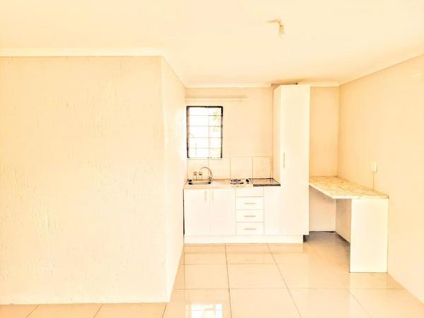 Apartment / Flat For Rent in Kew, Johannesburg